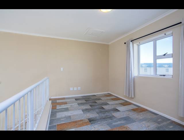 1 BEDROOM APARTMENT FOR SALE IN MUIZENBERG